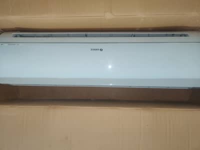 Gree 2 Ton Inverter Split Ac / Heat & Cool DC Inverter /Good Condition