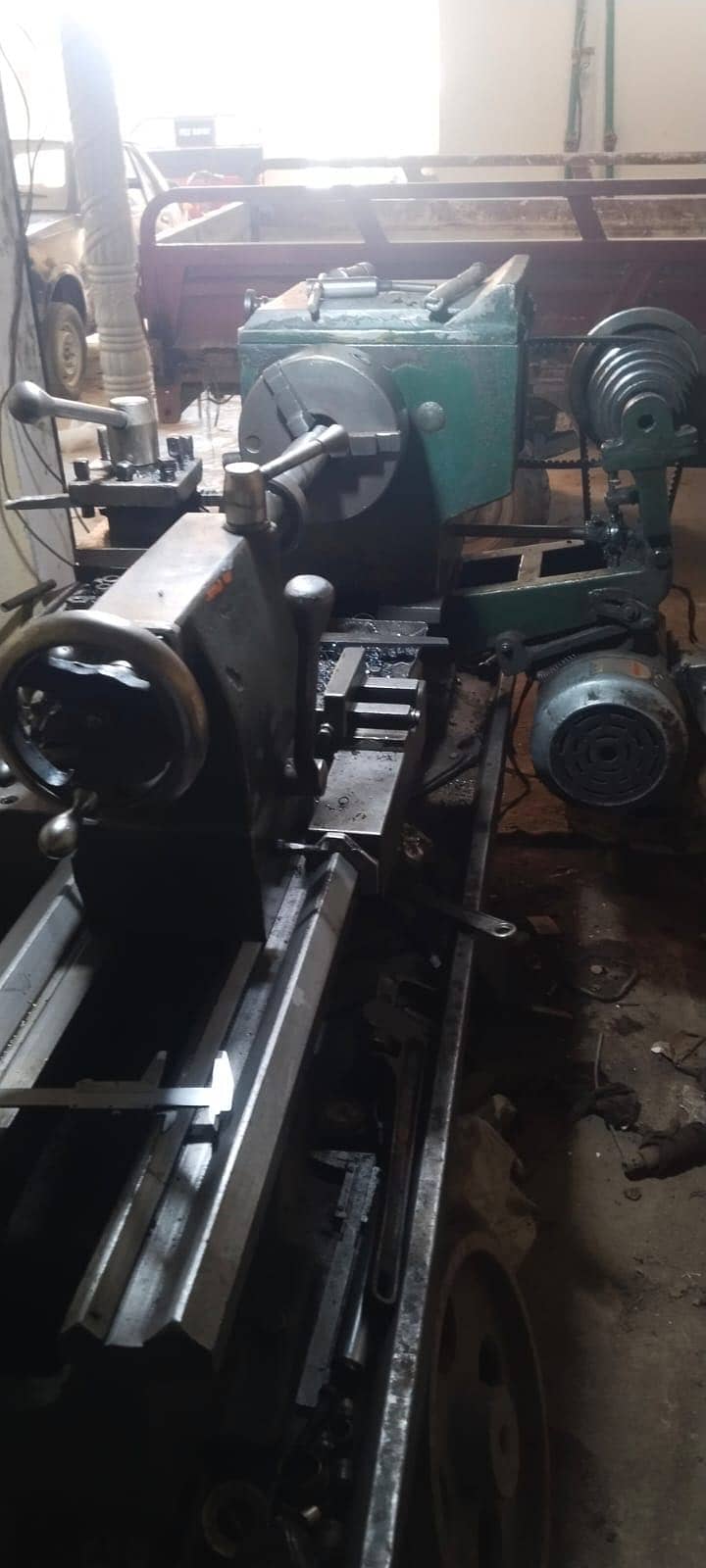 Lathe machine 0