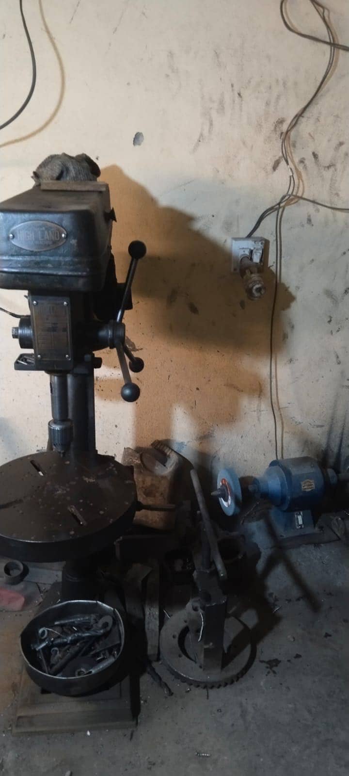 Lathe machine 1