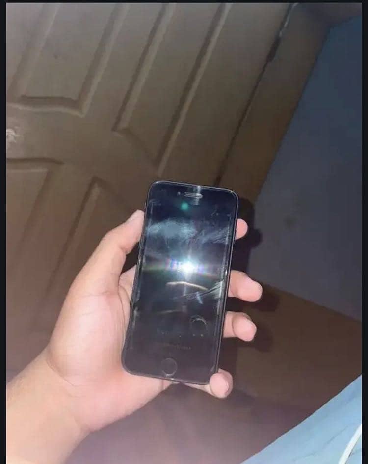 Apple iPhone SE 3