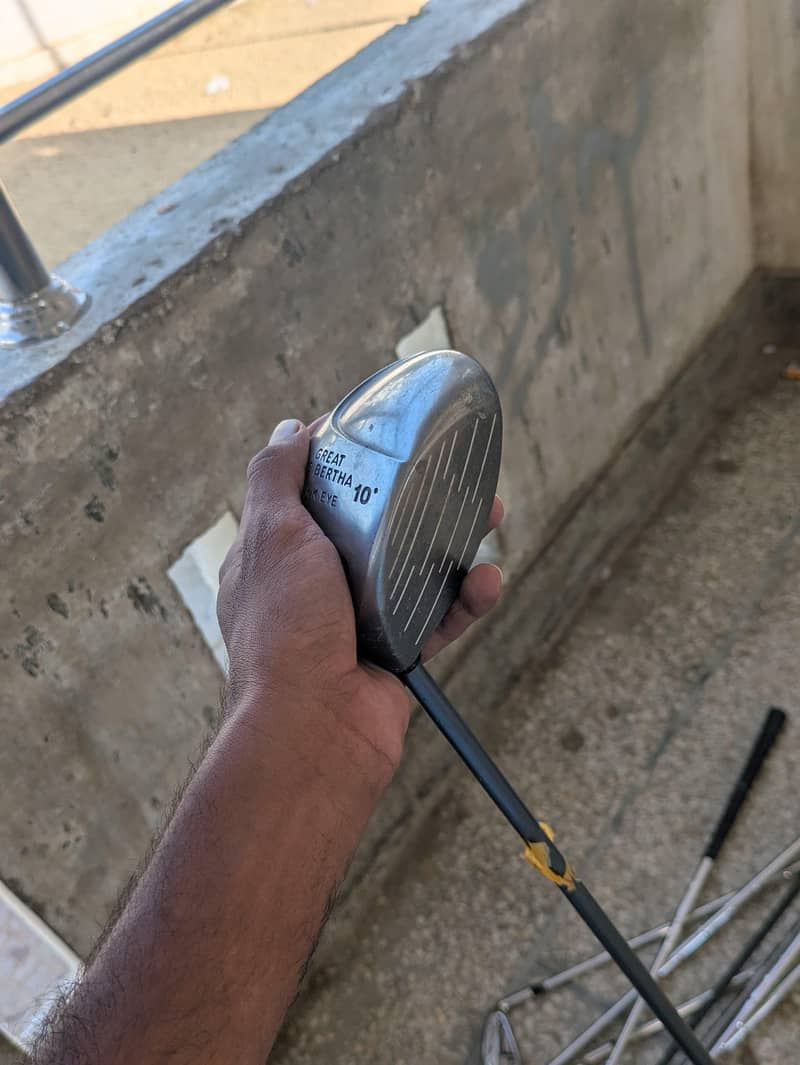 THIS IS A GOLF  strick 18