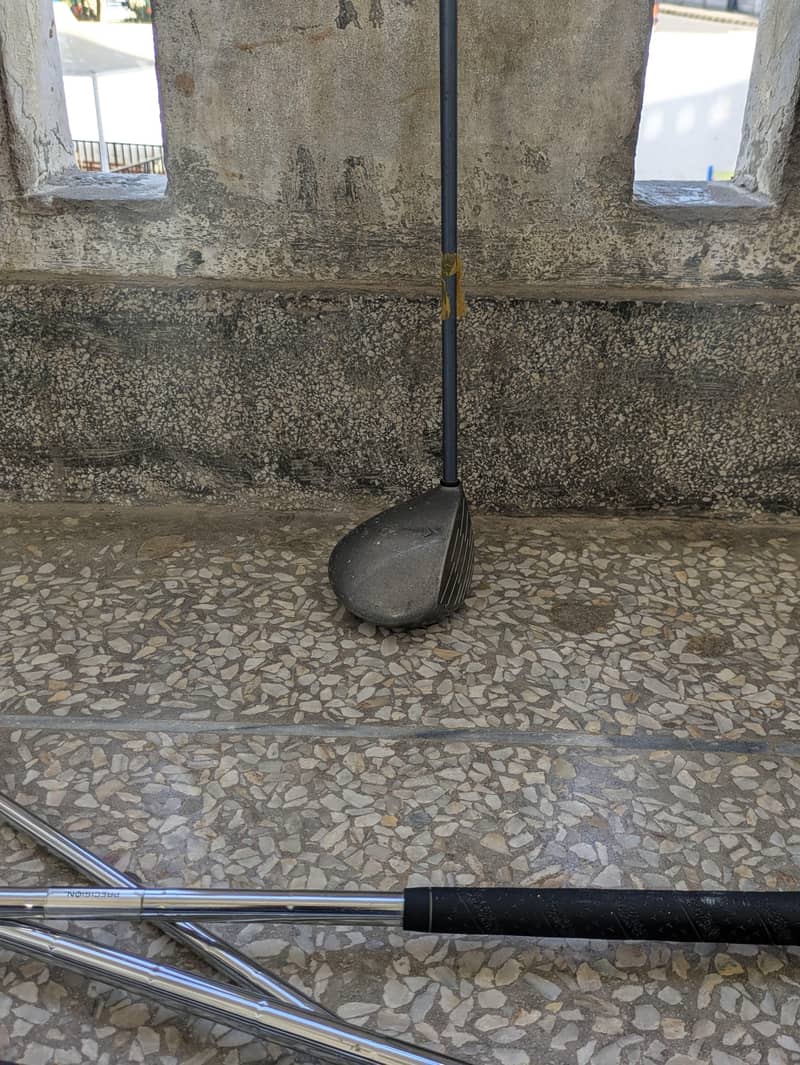 THIS IS A GOLF  strick 19