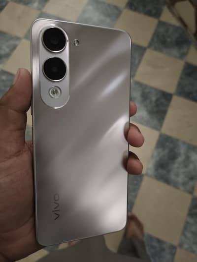 Vivo Y04