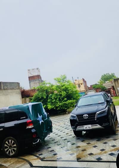 Toyota Fortuner V 2022