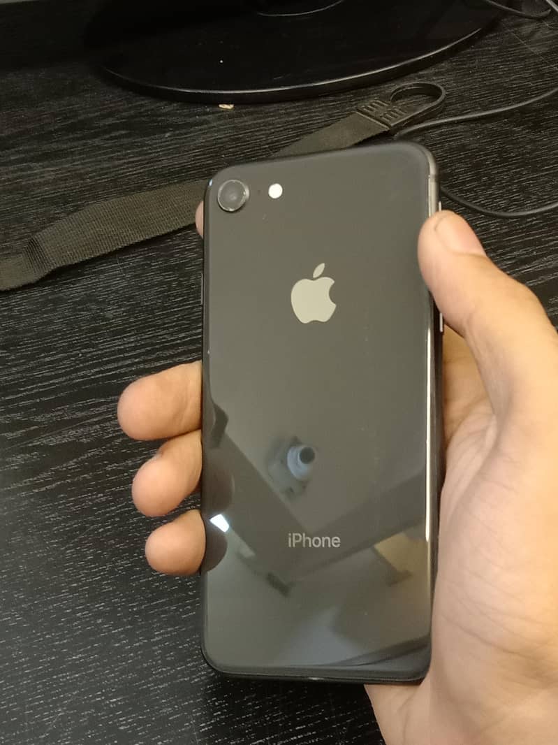 Apple iPhone 8 2