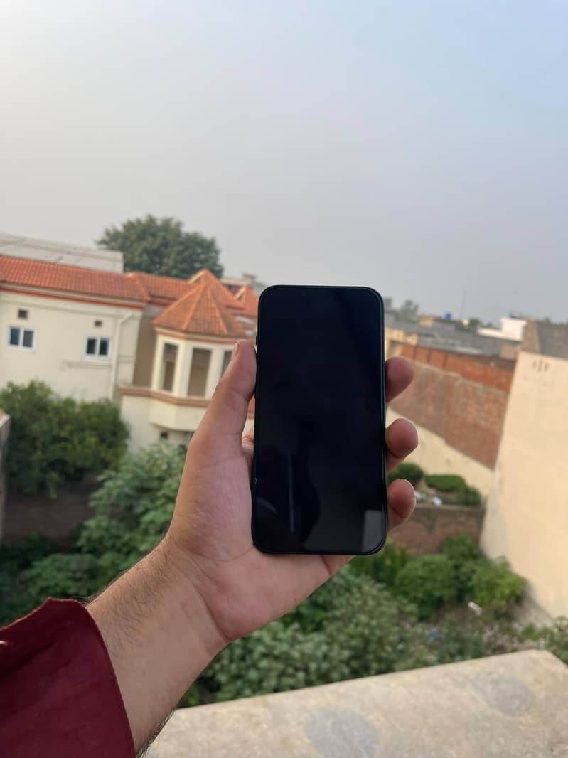 Apple iPhone 14 2