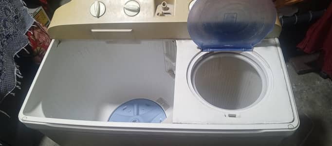 Double Tub Semi-Automatic Washing Machine - Used