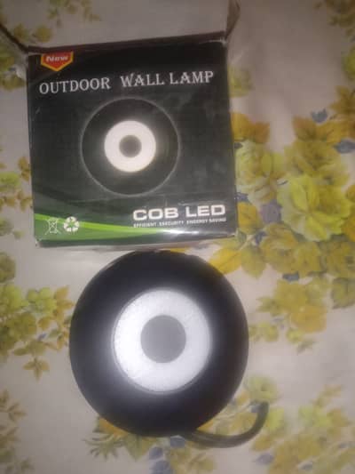 Outdoor flower light