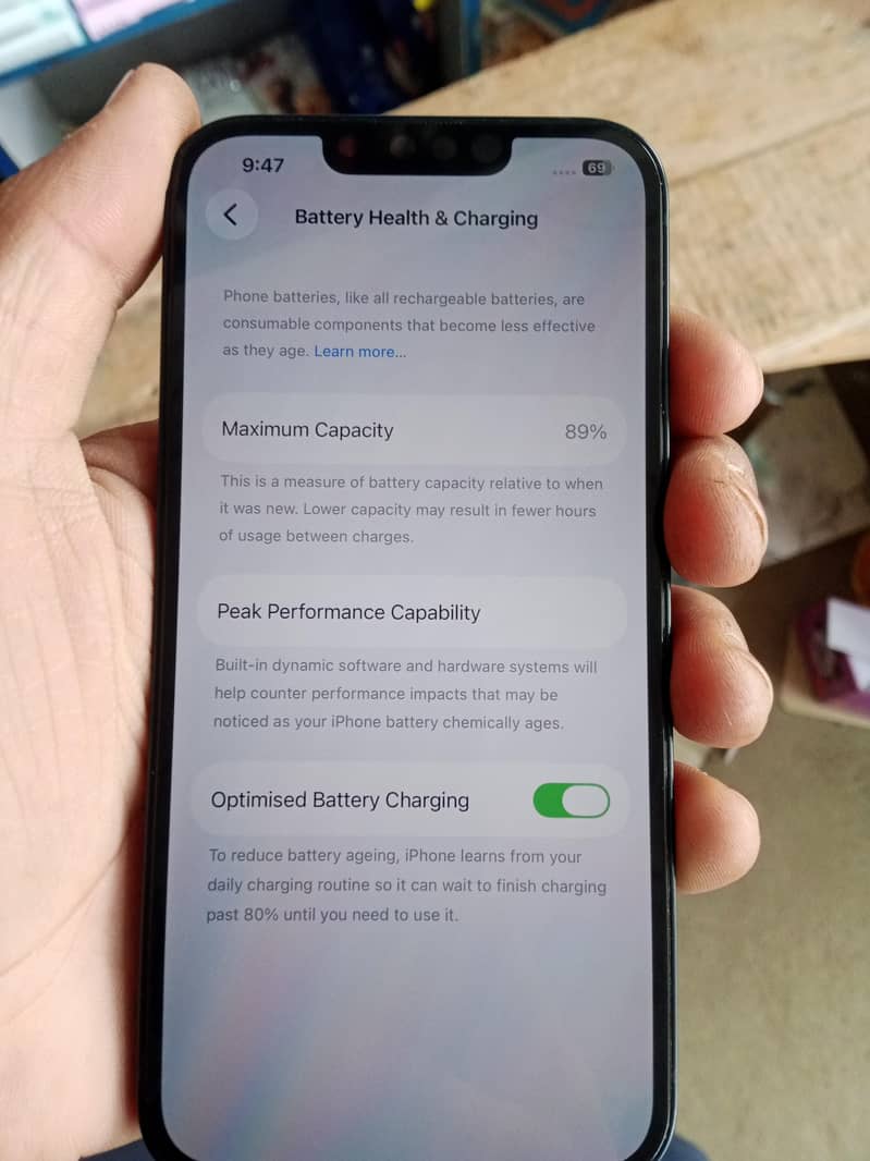Apple iPhone 13 5