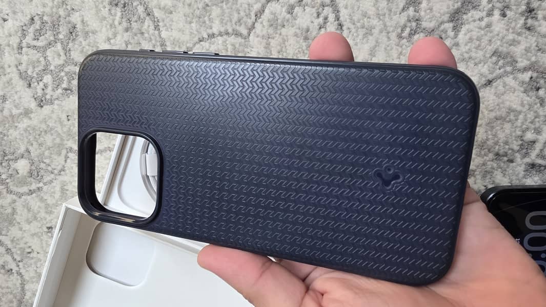 Apple iPhone 15 Pro Max 7