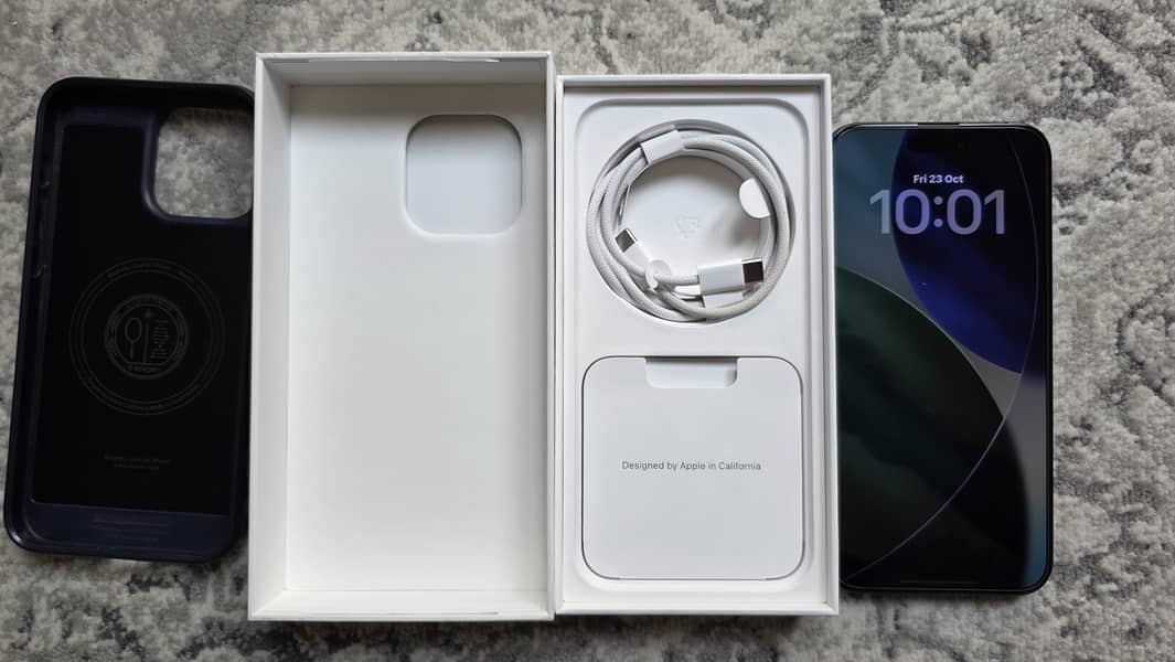 Apple iPhone 15 Pro Max 9
