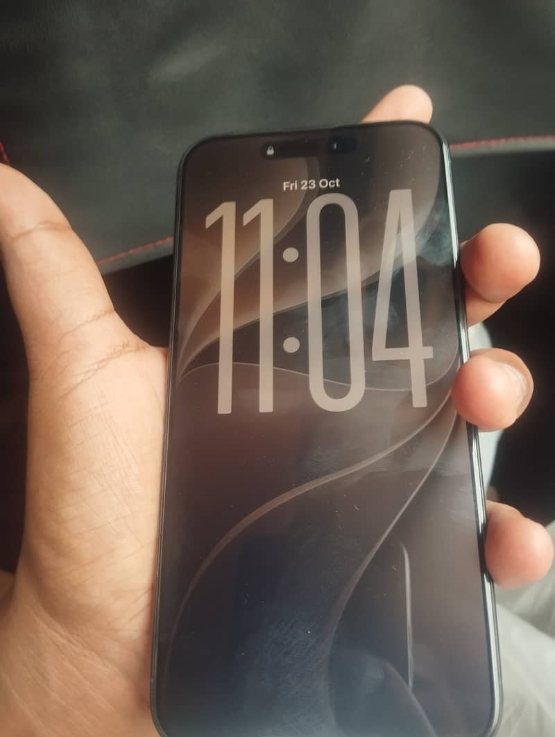 Apple iPhone 15 Pro Max 2