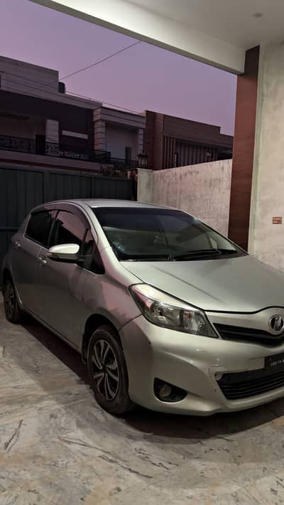 Toyota Vitz 2011-15