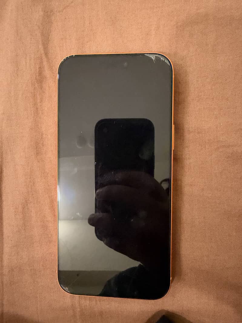 Apple iPhone 17 Pro Max 4