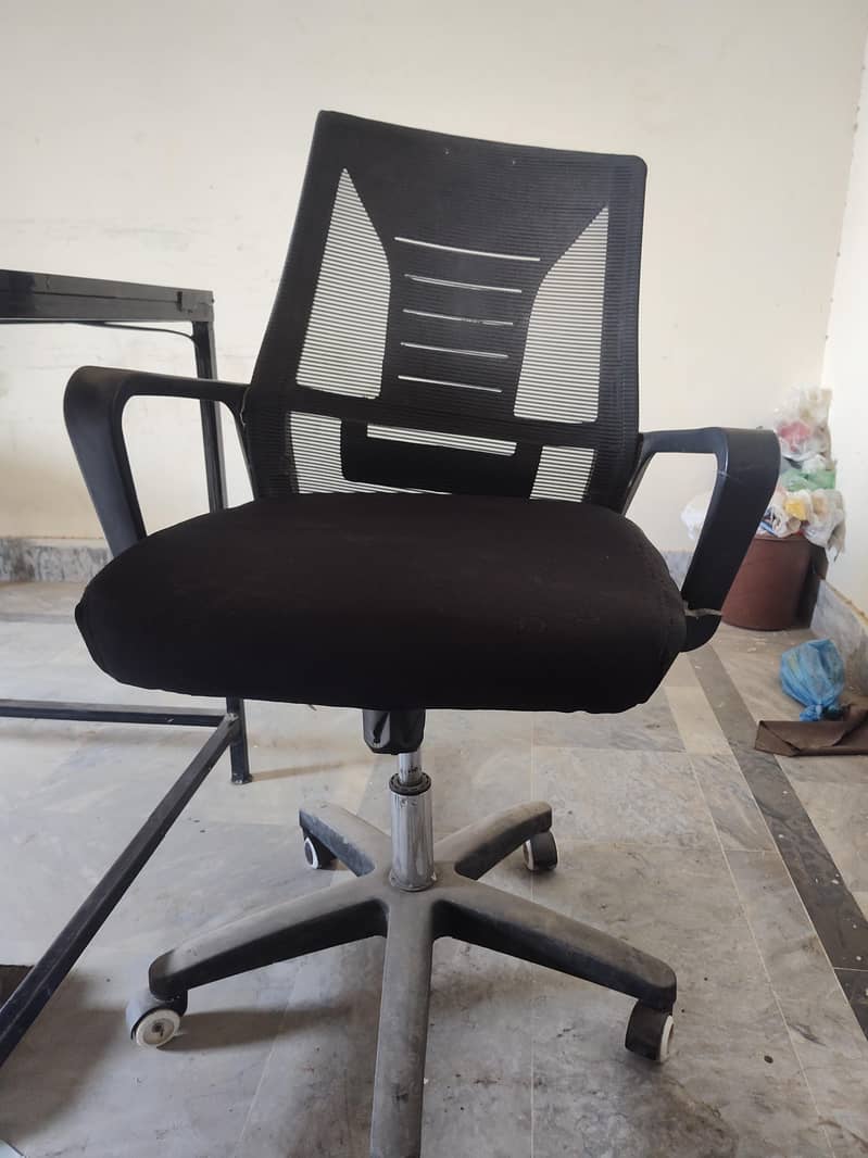 3 Computer Chairs 1