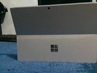 Microsoft surface pro 5 (i5 7th generation ) 4 gb RAM 128 GB SSD