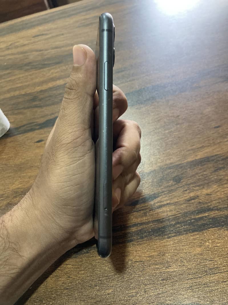 Apple iPhone 11 2