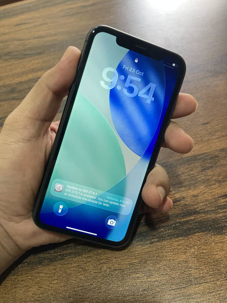 Apple iPhone 11 4