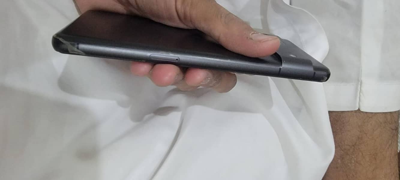 Google Pixel 7 4