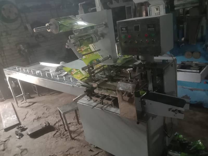 Flow Wrap Machine/Flow Pack Machine/Horizontal Packaging Machine 12