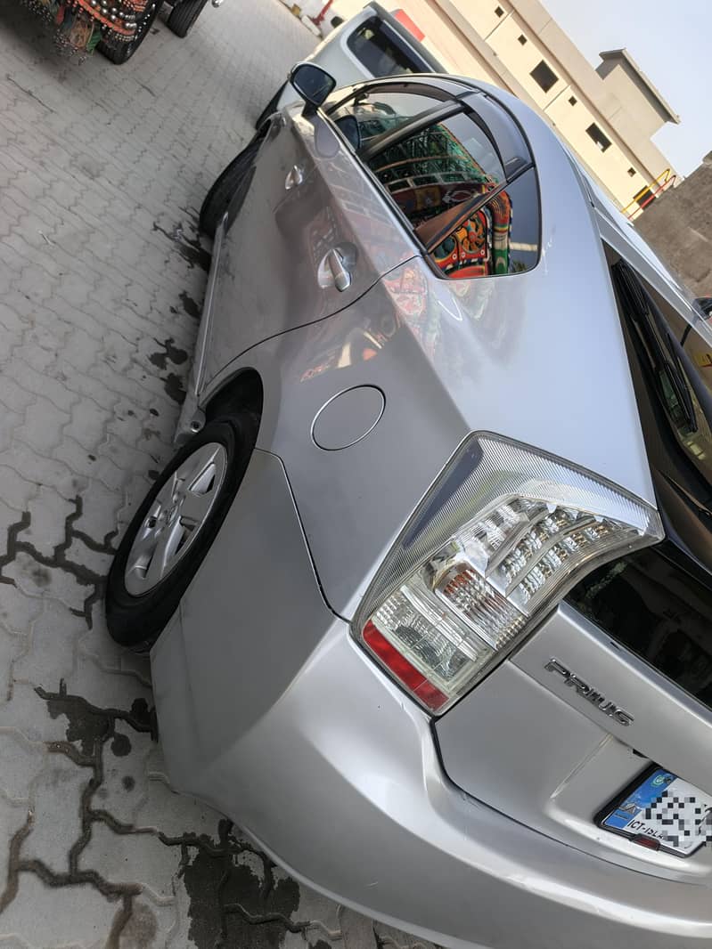 Toyota Prius 2011 - Cars - 1120812606