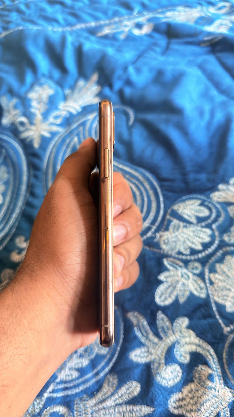 Apple iPhone XS 2