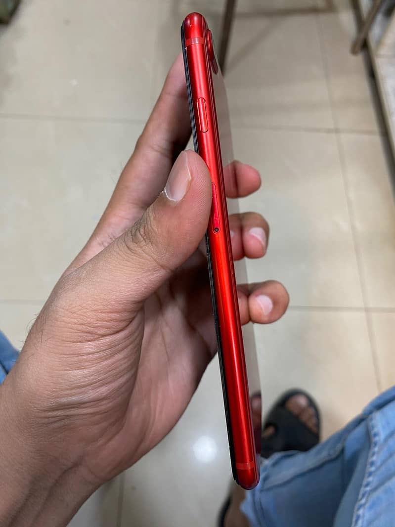 Apple iPhone 8 Plus 4