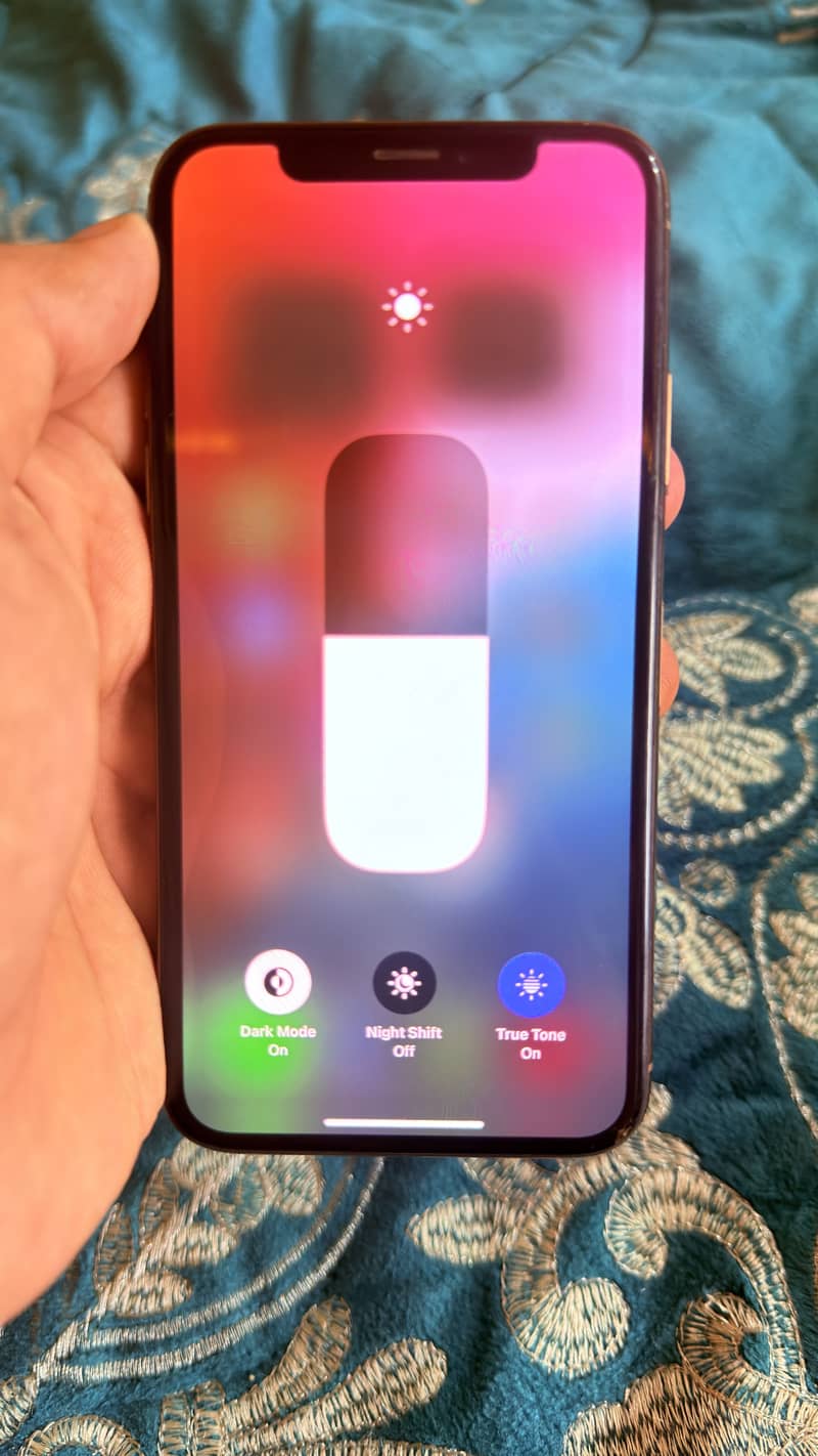 Apple iPhone XS 3