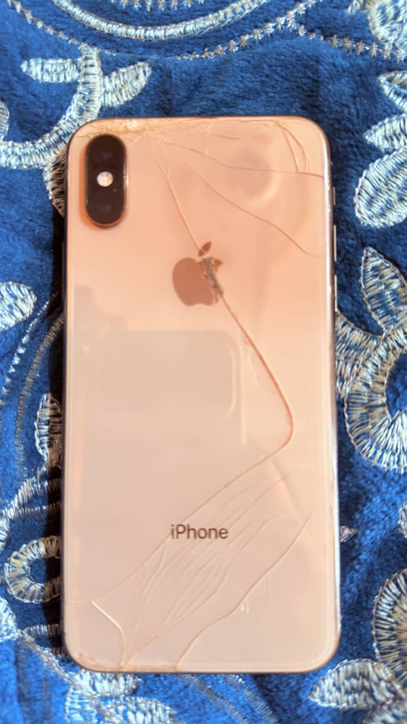 Apple iPhone XS 4