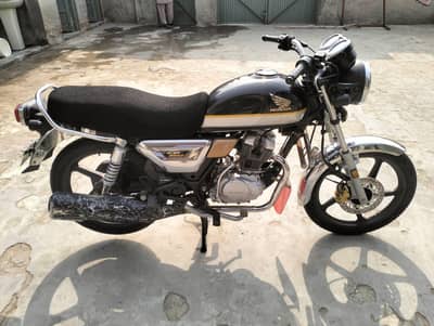 Honda CG 150 Black 2025 Model – Registered