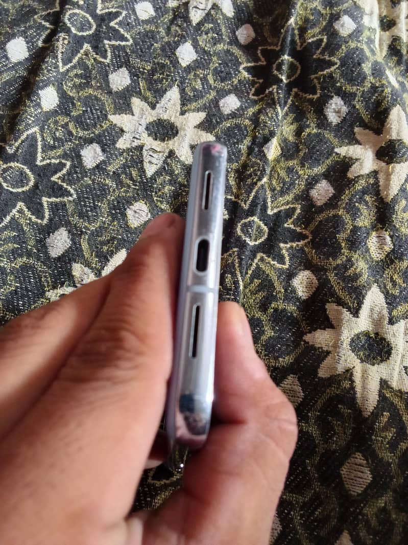 Google Pixel 8 Pro 4