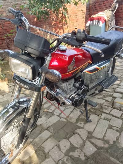 Honda 125 sluf start 5 gear Wala