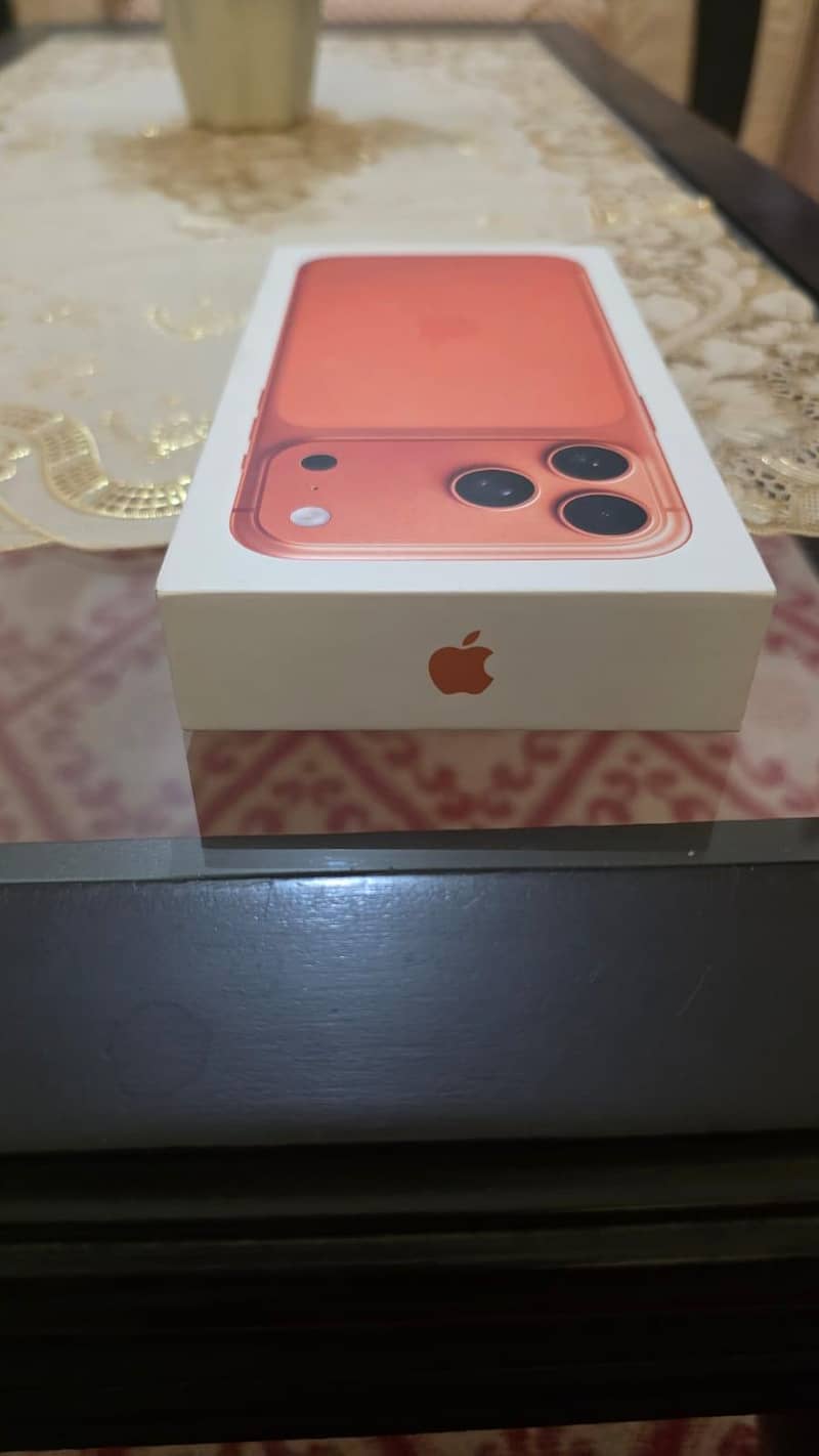 Apple iPhone 17 Pro Max 2