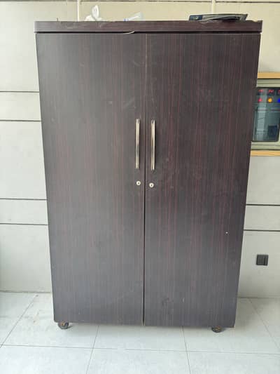 Spacious Wardrobe for Sale – Excellent Condition