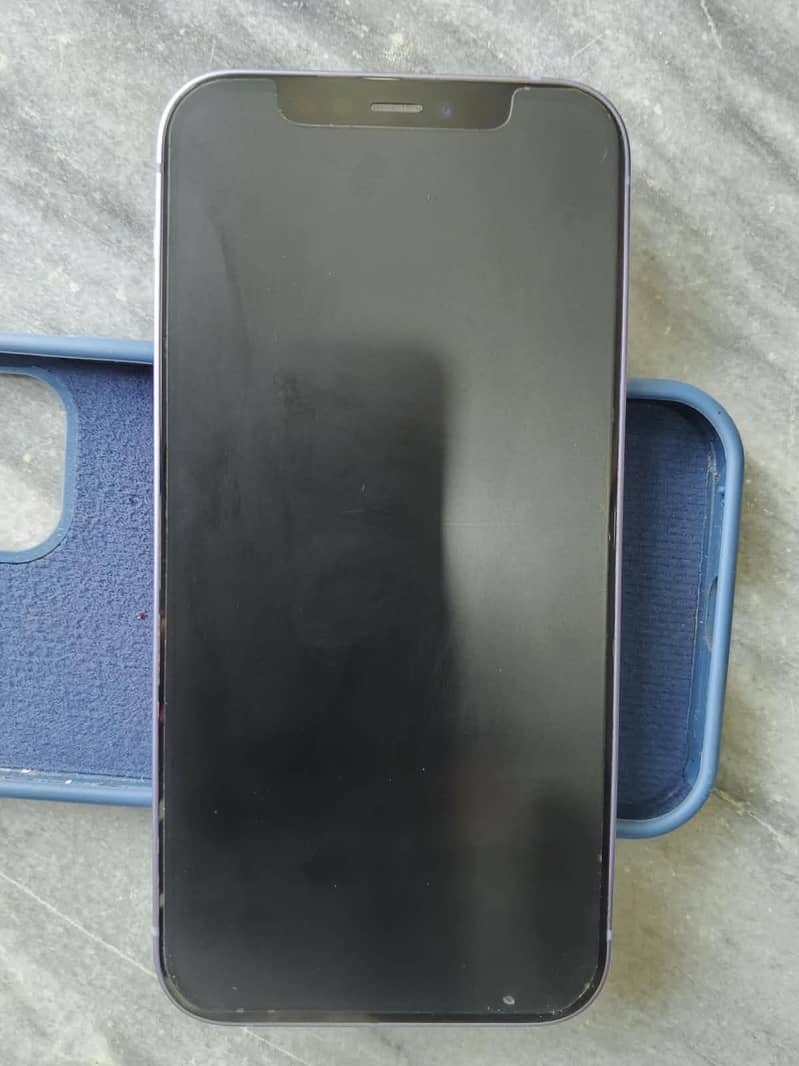 Apple iPhone 12 3