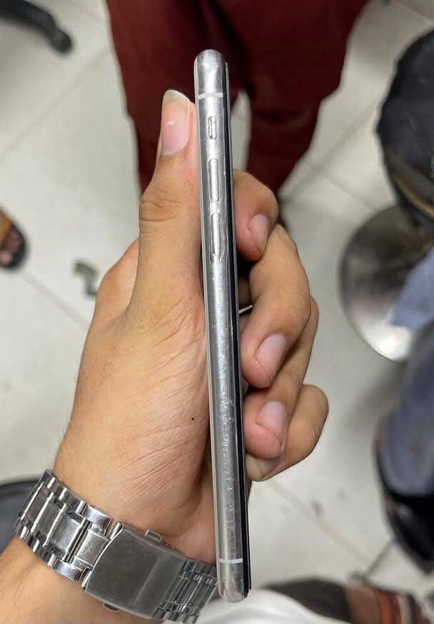 Apple iPhone X 2