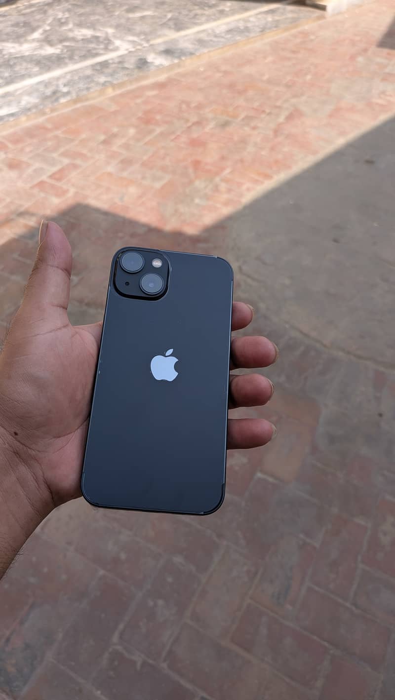 Apple iPhone 13 1