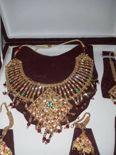bridal set one time used urgent sale