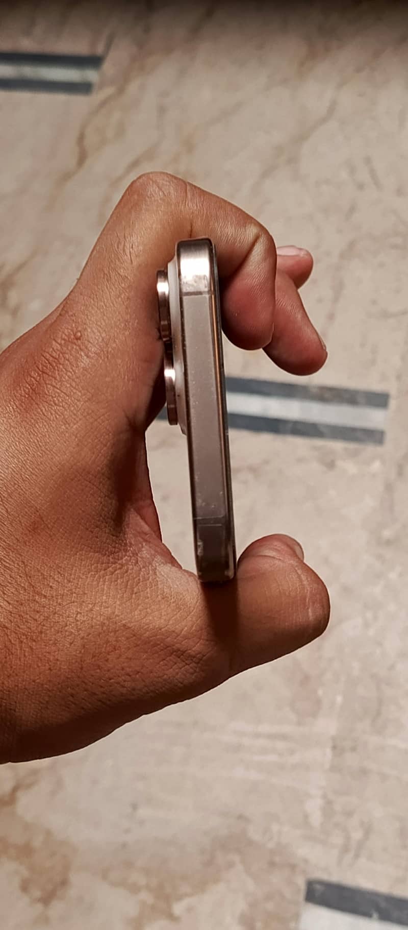 Apple iPhone 16 Pro Max 5