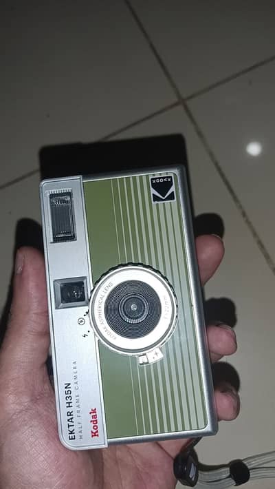 Kodak EKTAR H35 Half Frame Film Camera