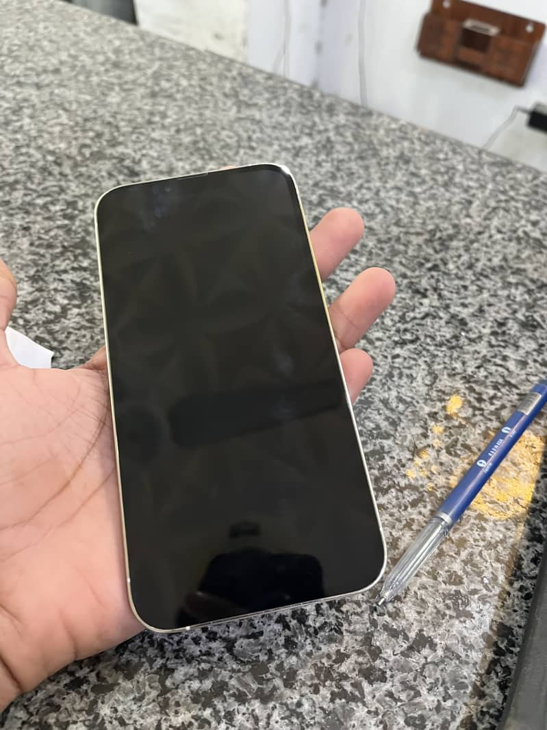 Apple iPhone 13 Pro Max 8