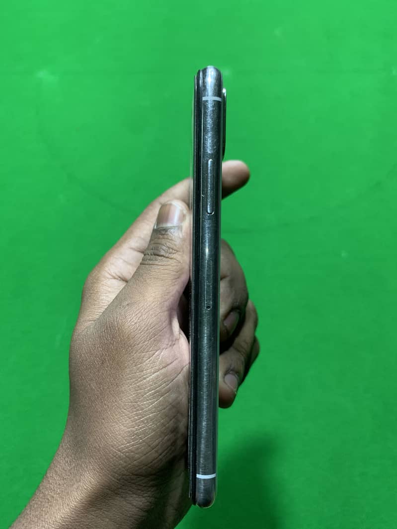 Apple iPhone X 2