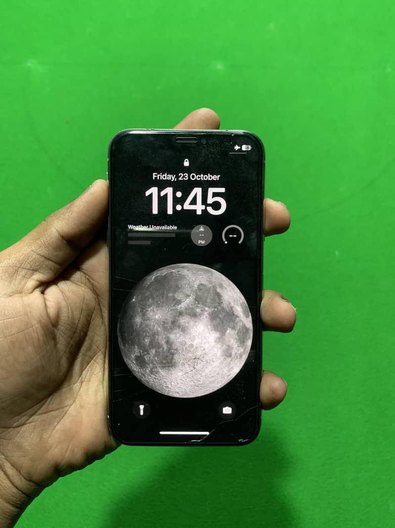 Apple iPhone X 4