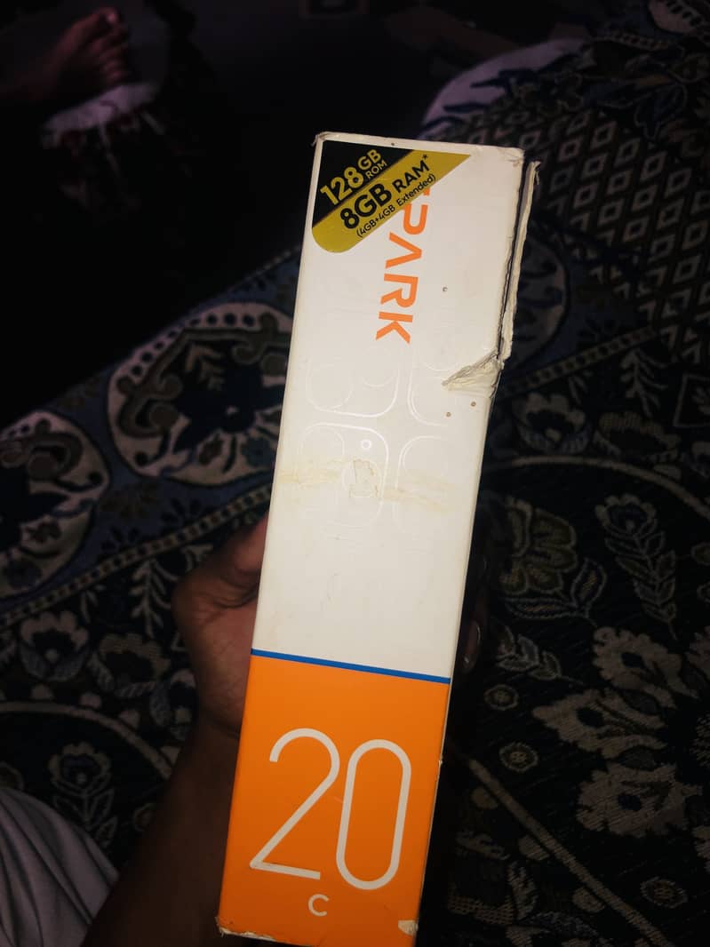 Tecno Spark 20C 8