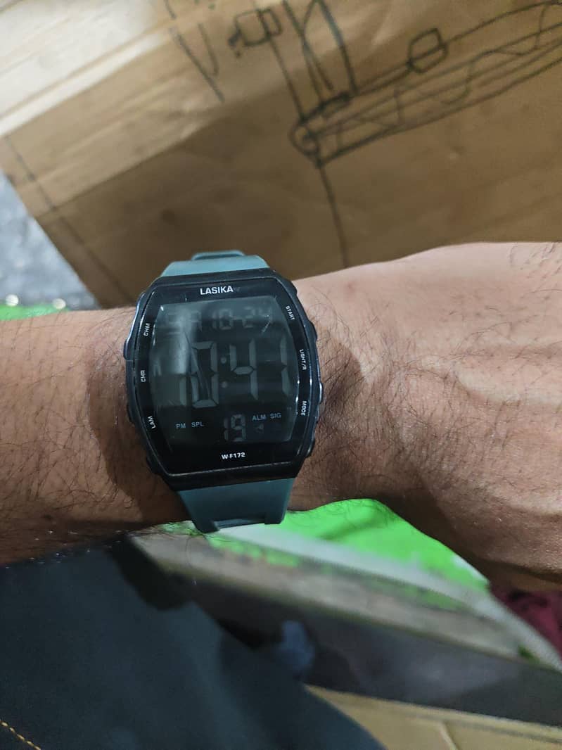Lasika watch 0