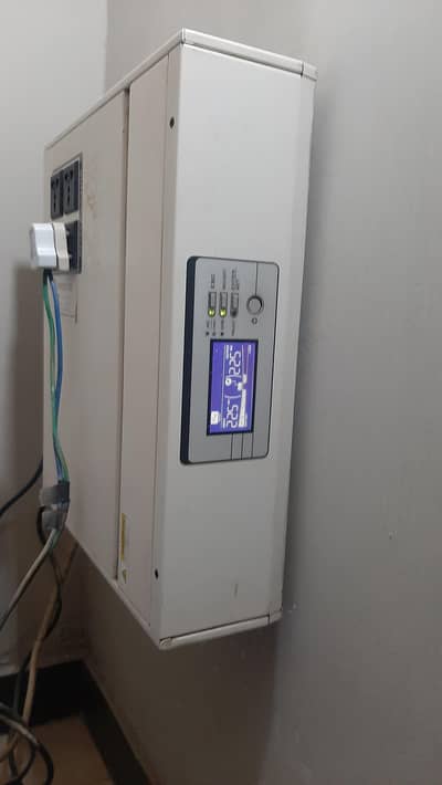 3 kw solar inverter/ ups with 2 batteries forsale