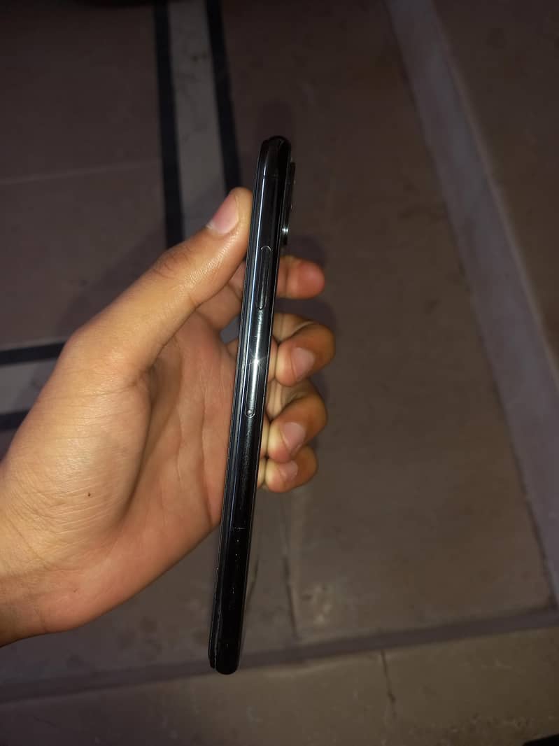 Apple iPhone XS Max 1
