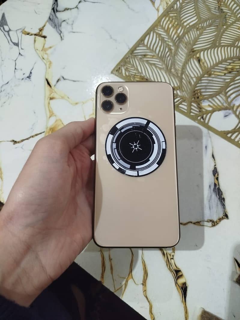 Apple iPhone 11 Pro Max 3