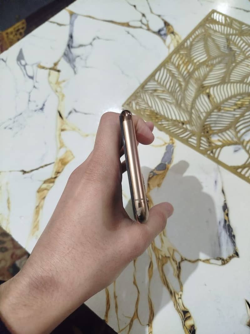 Apple iPhone 11 Pro Max 5