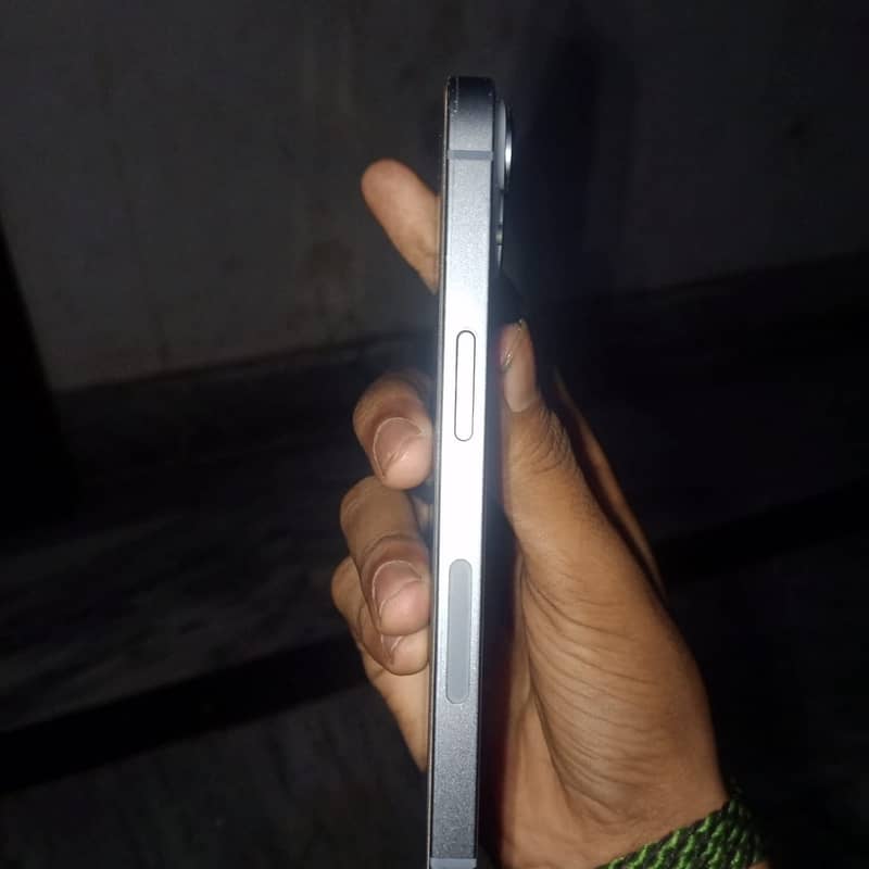 Apple iPhone 14 2